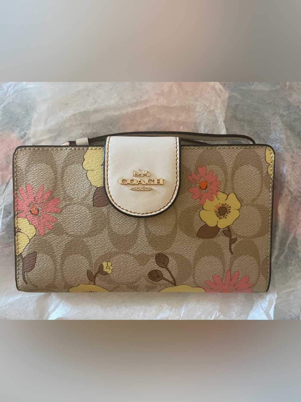 COACH Floral Signature Canvas Tech Wallet/ Wrislet in Beige BNWOT